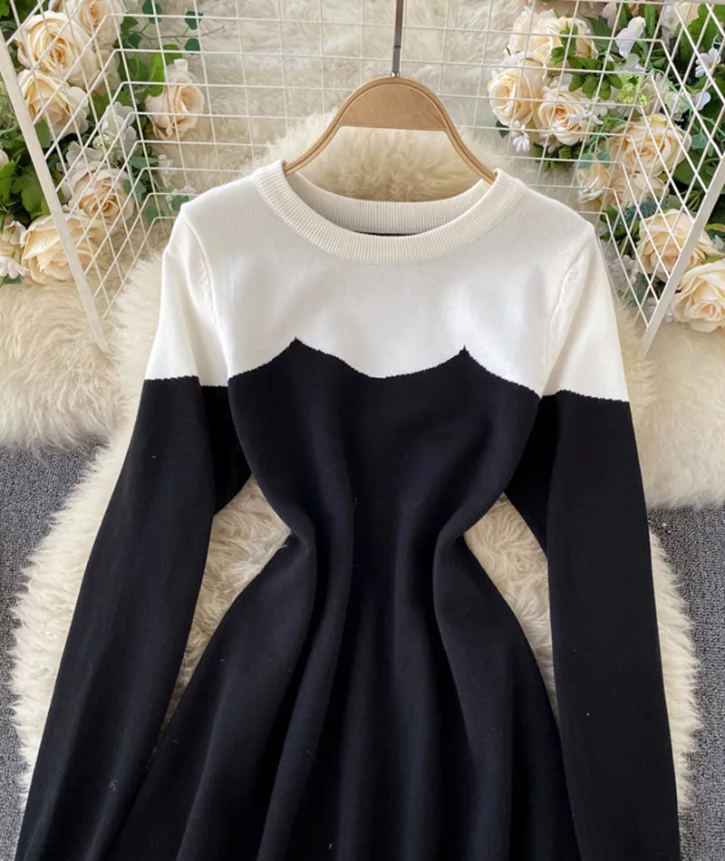 Black and white long sleeve sweater  182