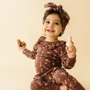 Makemake Organics Ruffle Onesie & Pants Set