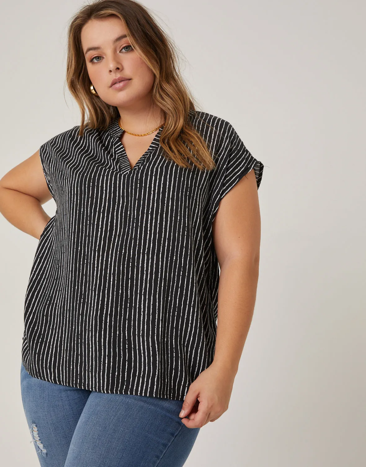 Plus Size Sketched Lines Printed Top